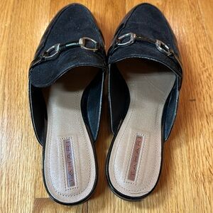 Tahari Frenchie mule